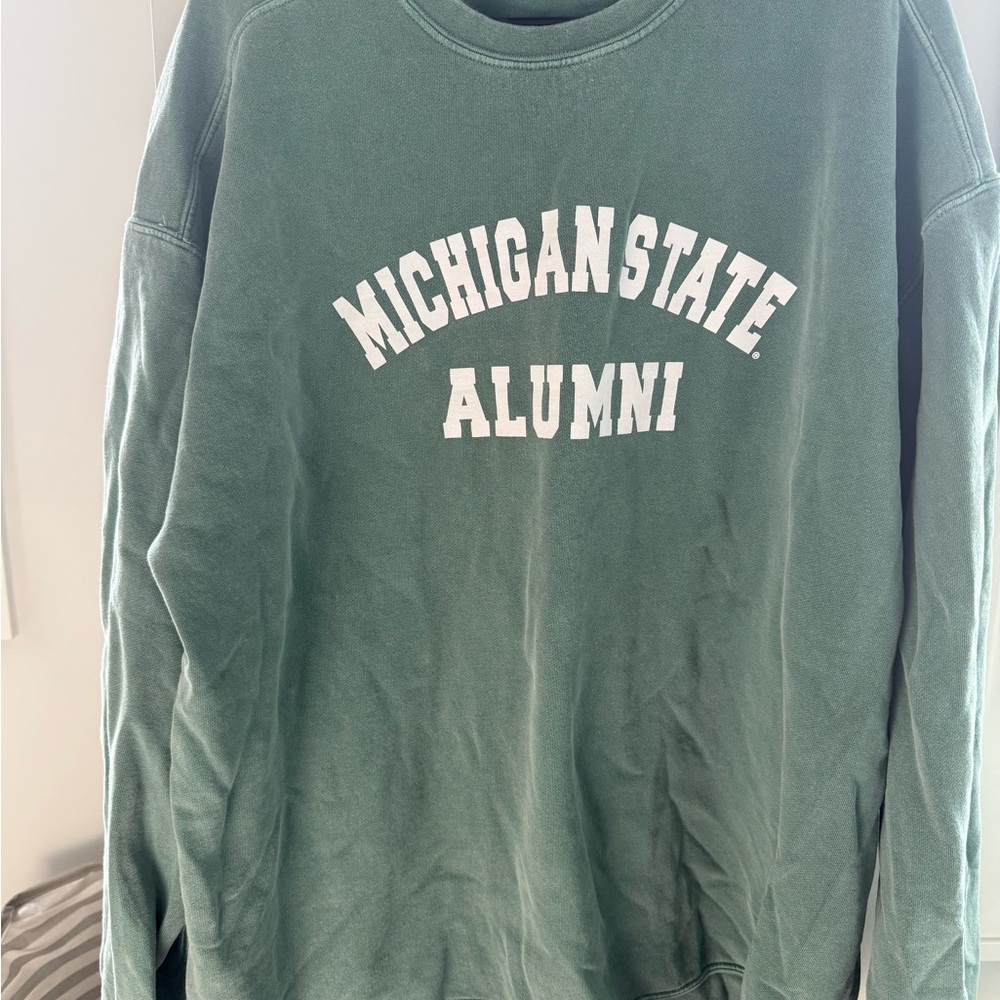Michigan state alumni crewneck